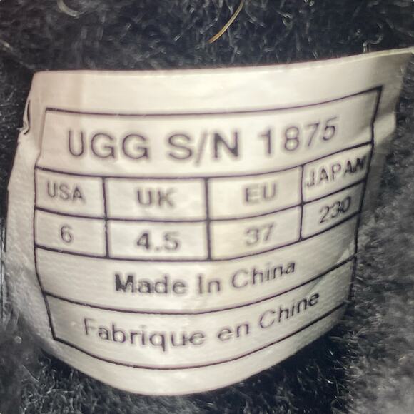 UGG Women’s Lida Mongolian Black Shearling Cuffed Fur Classic Boots Size US 6 - Picture 10 of 10